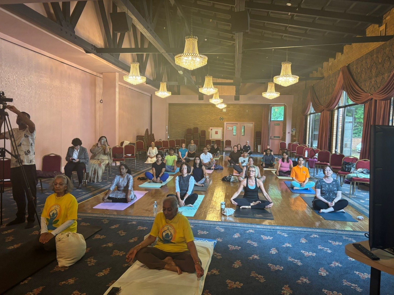 Consul & Vice Consul joined the Yoga events in Hindu Mandir & Mother Earth Temple, Glasgow.