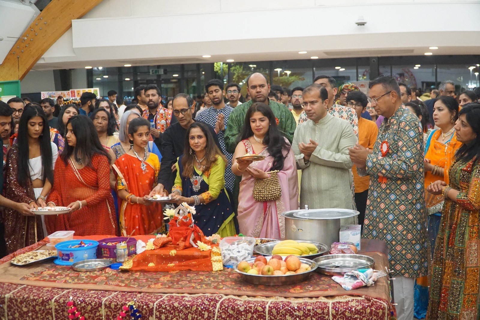 Consul General was honoured to join the community members in the Aarti ceremony during the Navratri celebrations in Edinburgh.