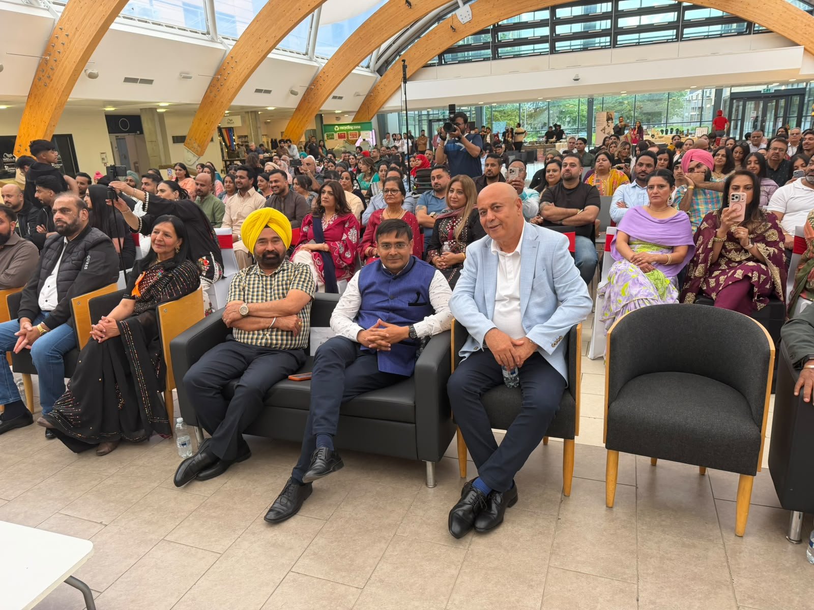 Vice Consul attended the first-ever Punjabi live concert in Edinburgh by renowned Punjabi singer Lehmber Hussainpuri.
