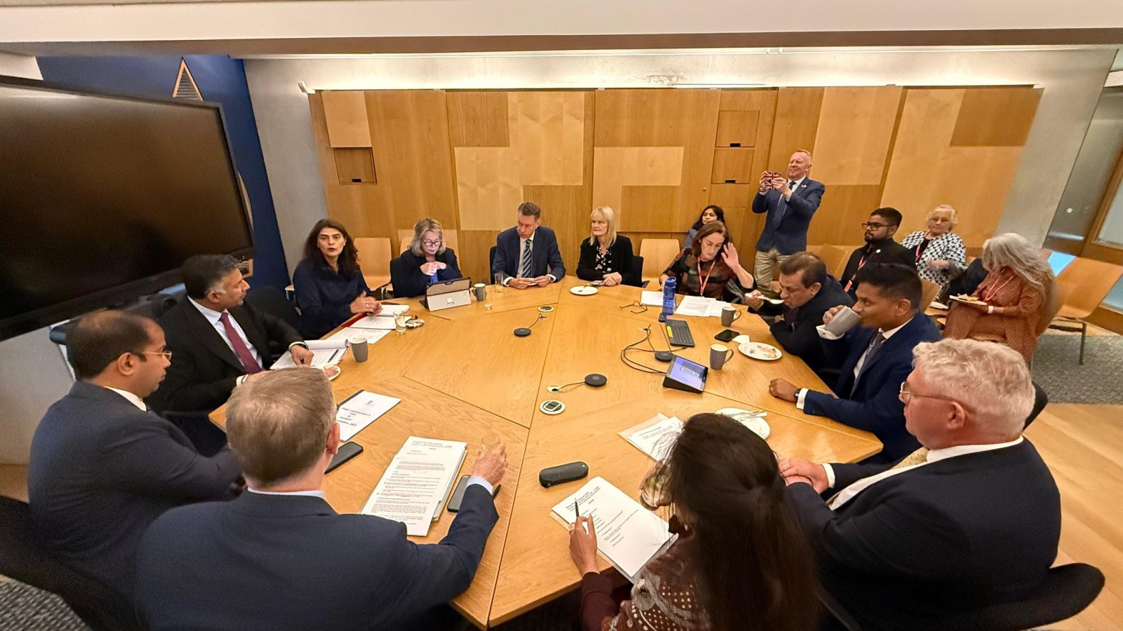 At The Scottish Parliament today, H.C. Vikram Doraiswami briefed the Cross-Party Group on India on the landmark India–UK Comprehensive Economic & Trade Agreement (CETA).