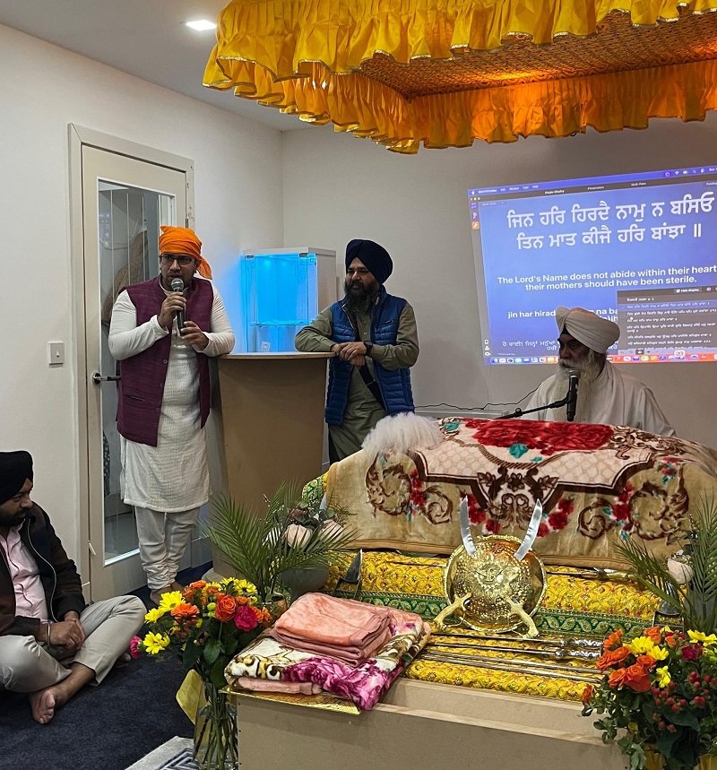 Consul General along with officials of the Consulate, visited the newly established Gurdwara Sri Guru Singh Sabha in Edinburgh.