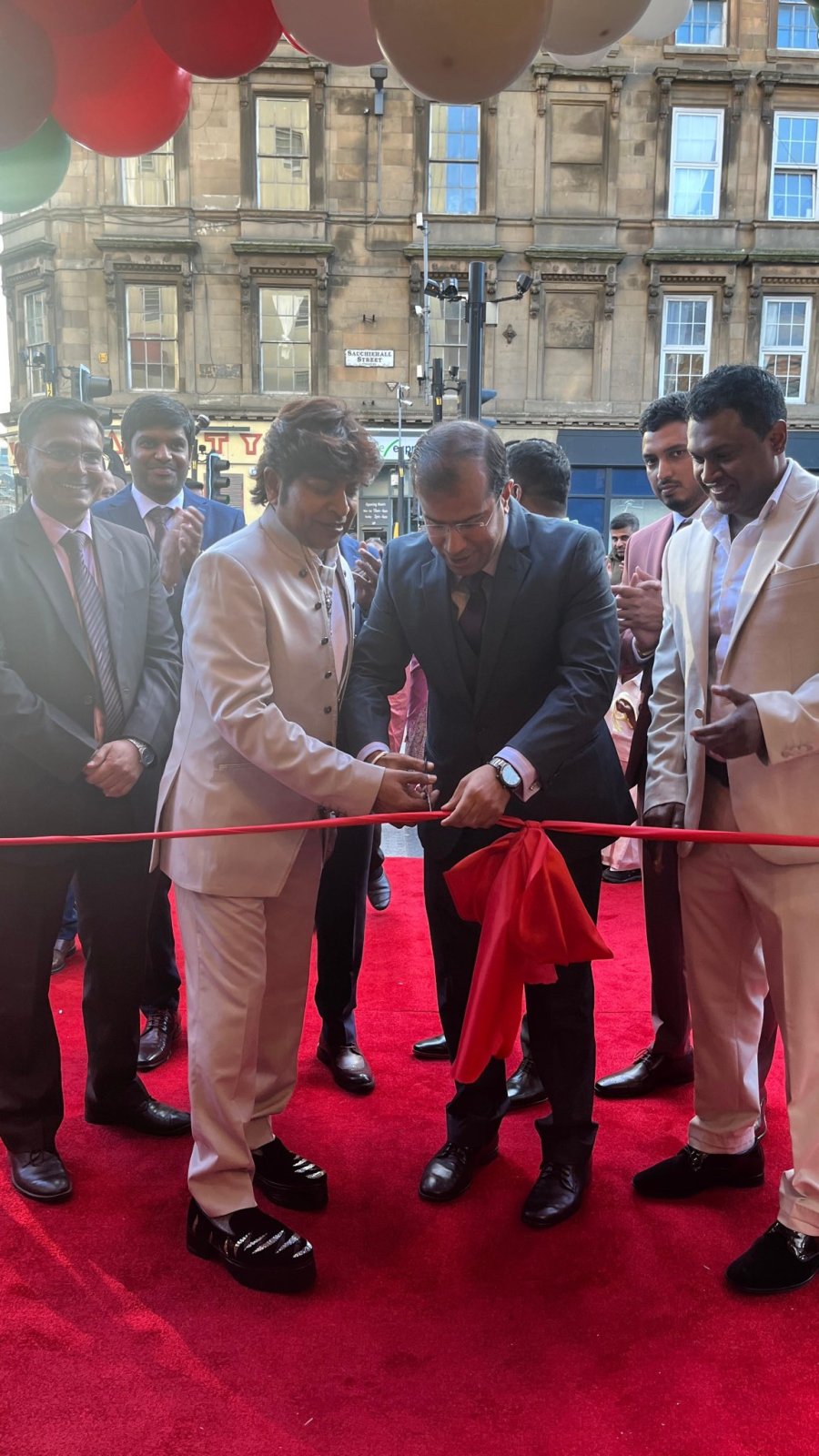 Consul General was happy to inaugurate the first branch of Saravanaa Bhavan in Scotland, located in Glasgow.