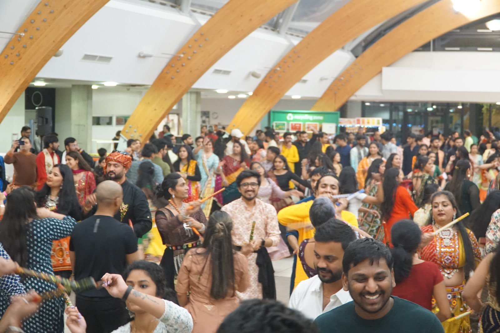 Consul General was honoured to join the community members in the Aarti ceremony during the Navratri celebrations in Edinburgh.