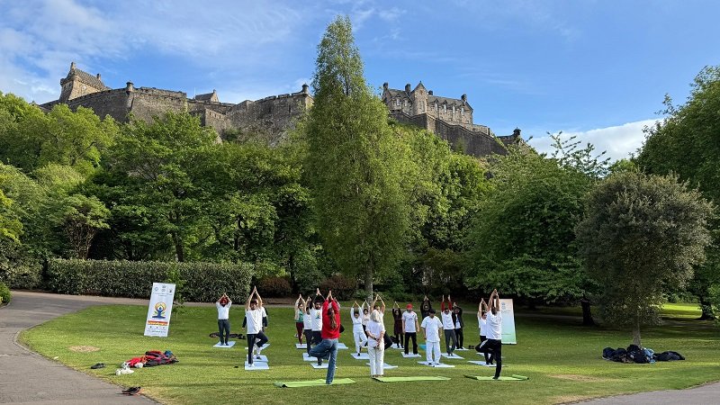25 Days to International Day of Yoga
