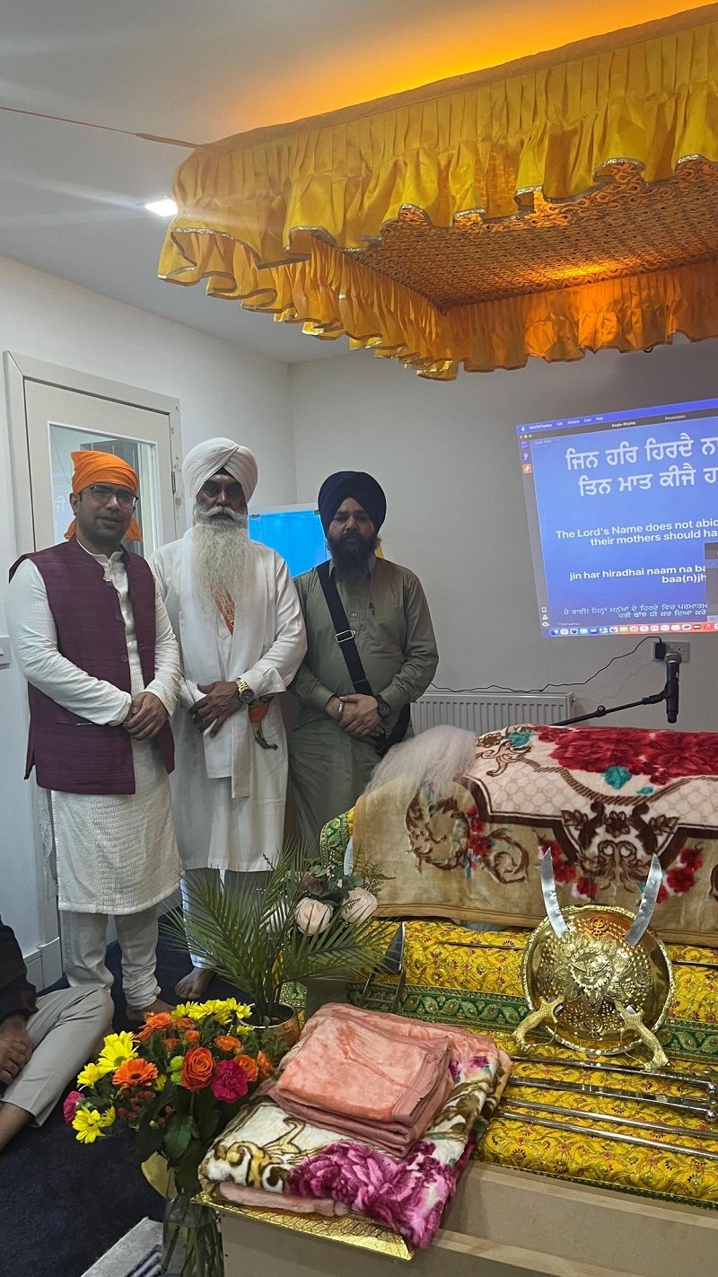 Consul General along with officials of the Consulate, visited the newly established Gurdwara Sri Guru Singh Sabha in Edinburgh.