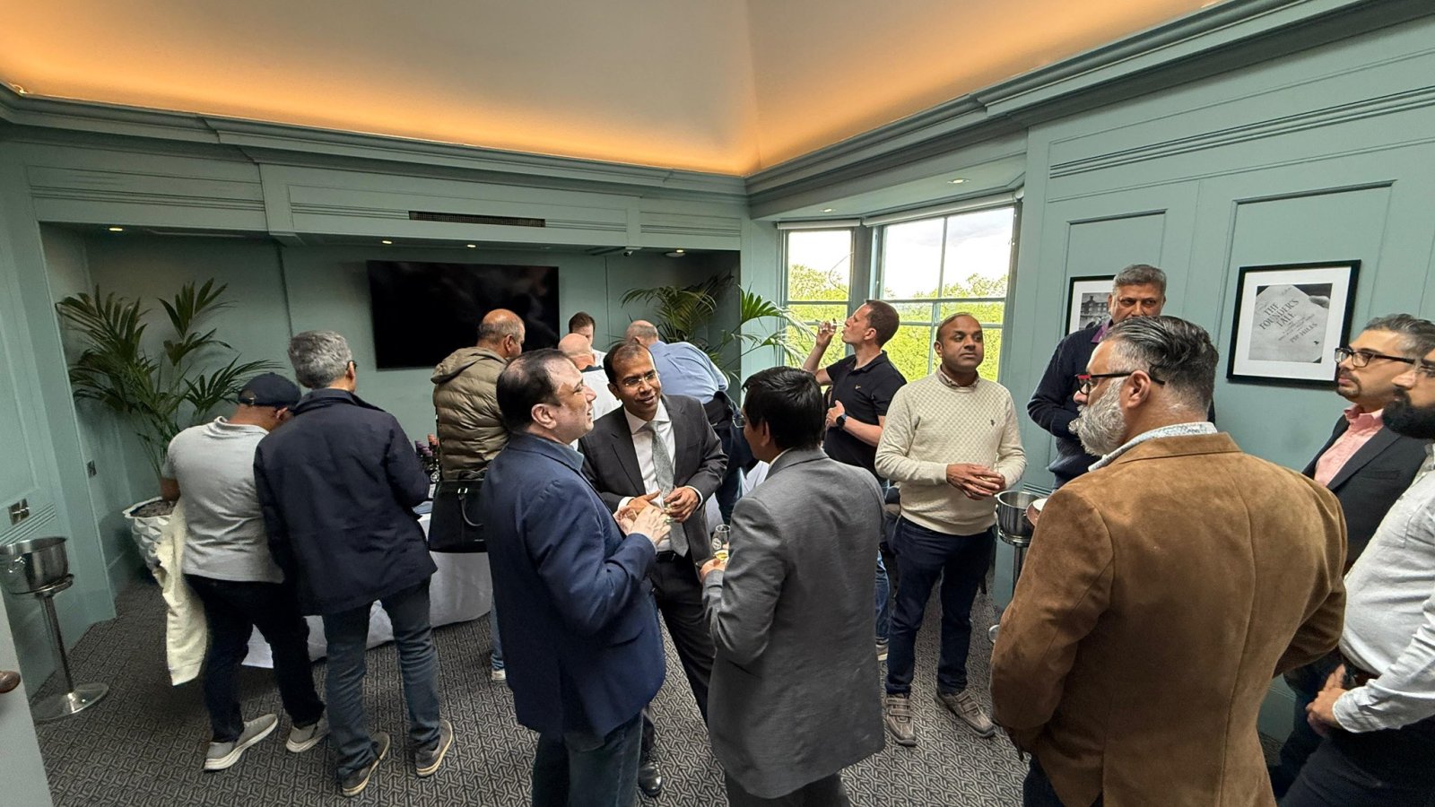 CGI, Edinburgh, in partnership with The Scotch Malt Whisky Society, organised an Indian alco-beverage promotional eve