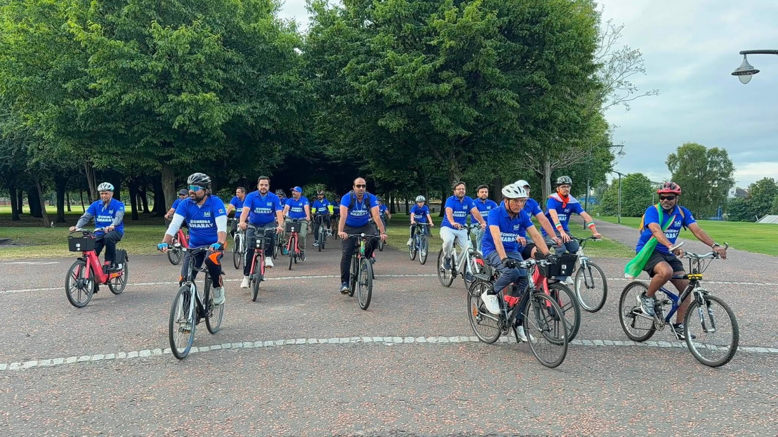 Hon'ble Minister Dr. Mansukh Mandaviya Leads Rally in Support of Team India participating in Commonwealth Games 2026 in Glasgow.