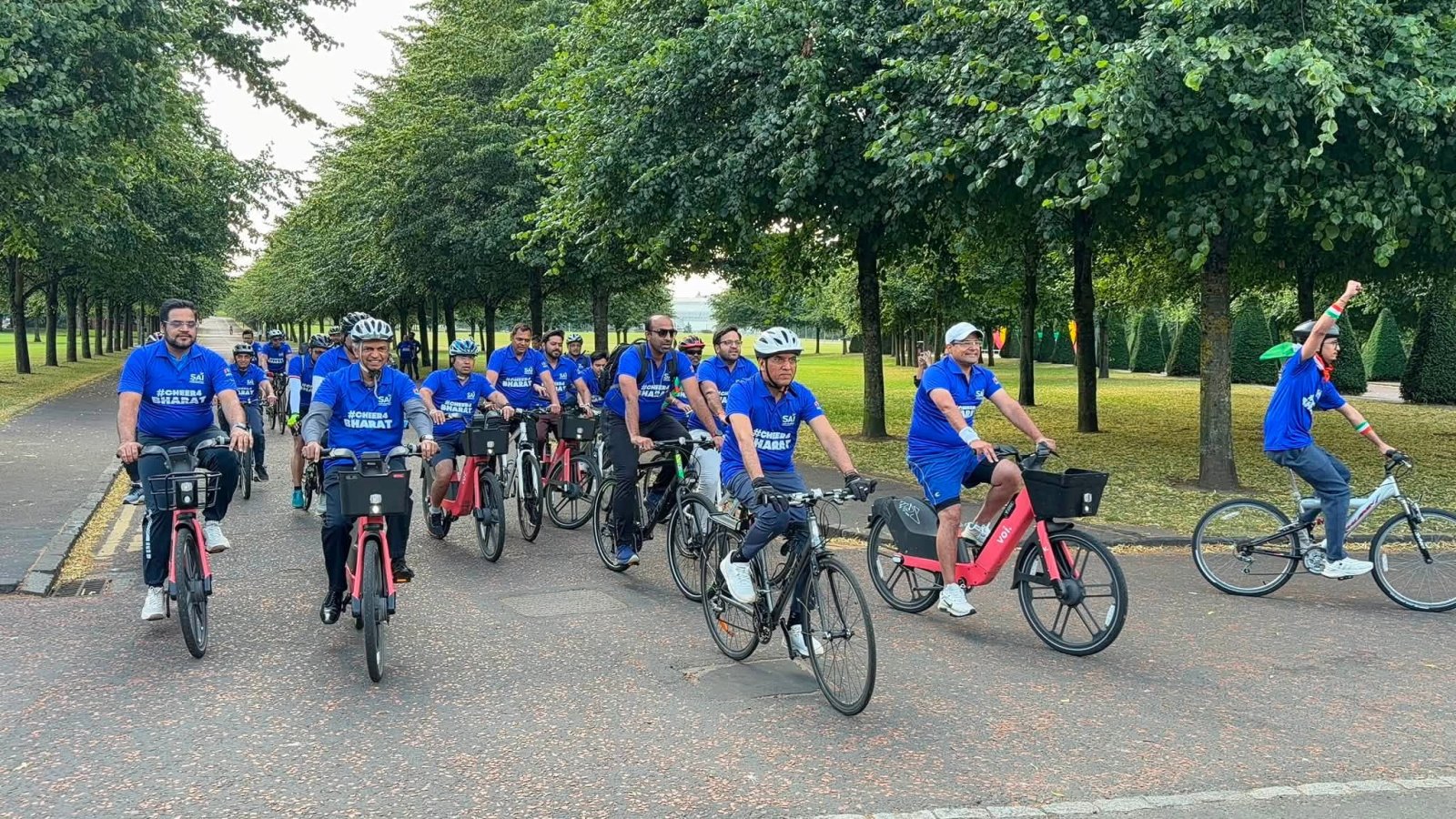Hon'ble Minister Dr. Mansukh Mandaviya Leads Rally in Support of Team India participating in Commonwealth Games 2026 in Glasgow.
