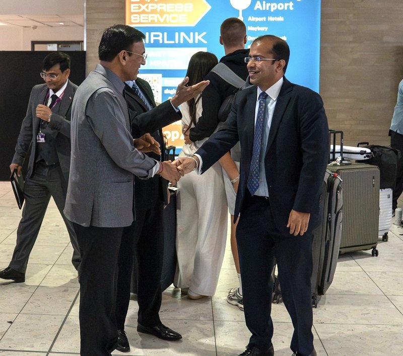 Hon’ble Minister Shri Mansukh Mandaviya Arrives in Edinburgh for Commonwealth Games 2026