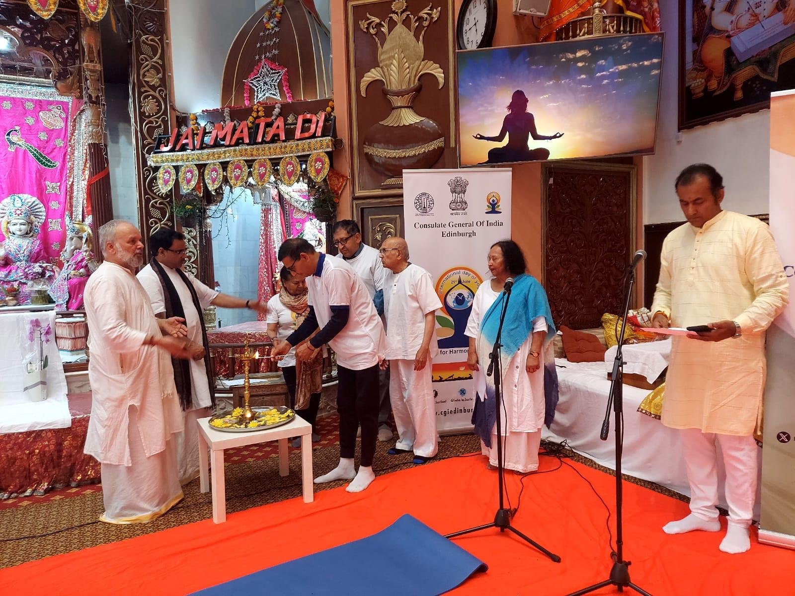 Consul & Vice Consul joined the Yoga events in Hindu Mandir & Mother Earth Temple, Glasgow.